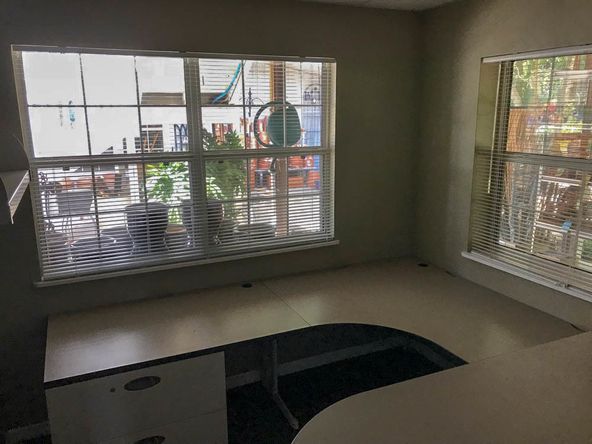 2406 NW 43rd St, Gainesville, FL 32606